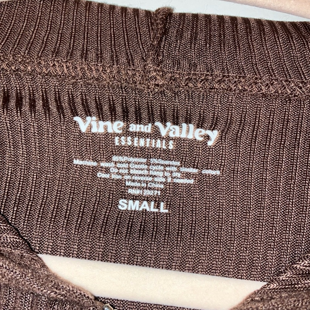 Vine Valley Brown Zip-Up Hoodie - Picture 4 of 8